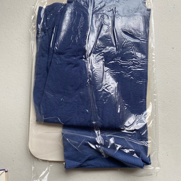 Hanes Silk Reflections Opaque Tights Control Top Soft Touch Blue Grey LOT of 2 - Picture 8 of 15